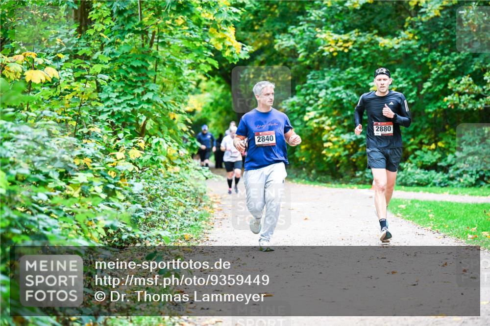 12.10.2025 - Bramfelder Halbmarathon 2025 Dr. Thomas Lammeyer http://msf.ph/oto/9359449 12.10.2025 11:08:11 Laufen 2840, 2880 meine-sportfotos.de