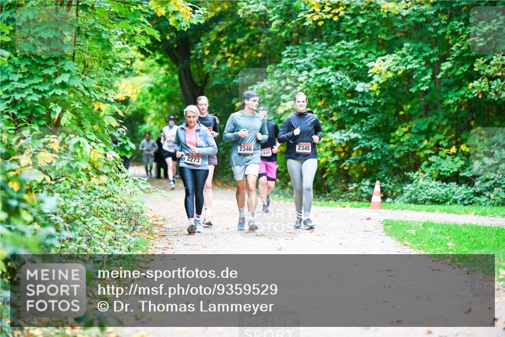 12.10.2025 - Bramfelder Halbmarathon 2025 Dr. Thomas Lammeyer http://msf.ph/oto/9359529 12.10.2025 11:08:35 Laufen 2273, 2346, 2480, 2345 meine-sportfotos.de