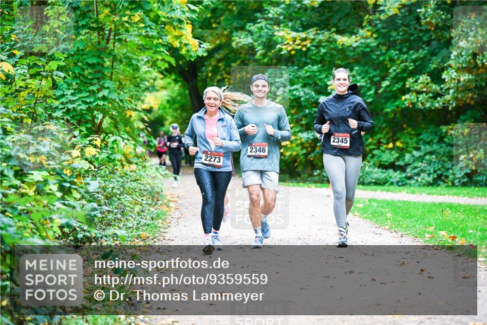 12.10.2025 - Bramfelder Halbmarathon 2025 Dr. Thomas Lammeyer http://msf.ph/oto/9359559 12.10.2025 11:08:39 Laufen 2273, 2346, 2345 meine-sportfotos.de