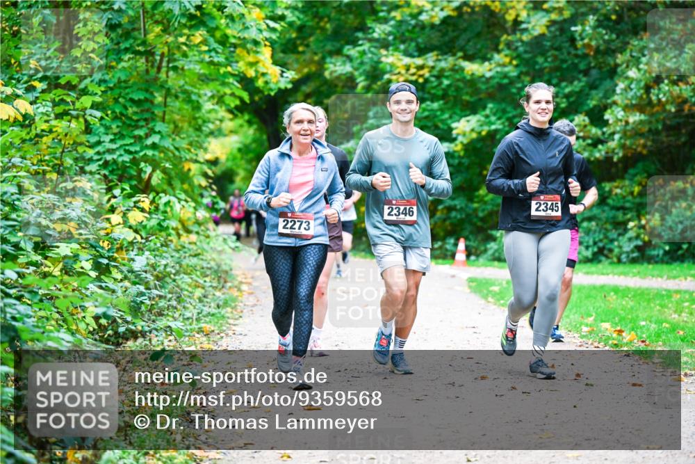 12.10.2025 - Bramfelder Halbmarathon 2025 Dr. Thomas Lammeyer http://msf.ph/oto/9359568 12.10.2025 11:08:41 Laufen 2273, 2345, 2346 meine-sportfotos.de
