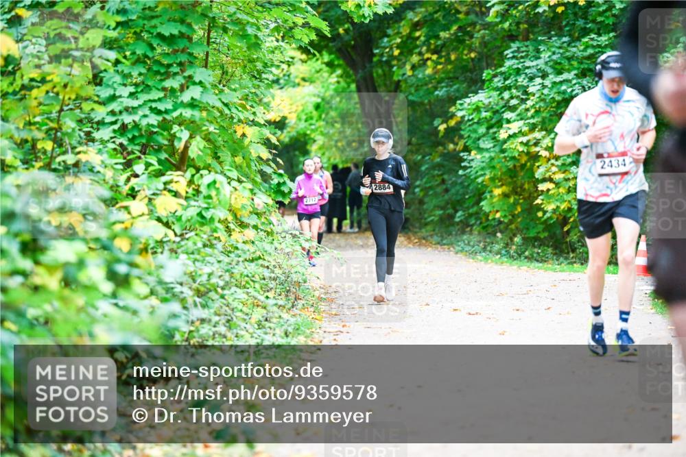 12.10.2025 - Bramfelder Halbmarathon 2025 Dr. Thomas Lammeyer http://msf.ph/oto/9359578 12.10.2025 11:08:44 Laufen 2712, 2884, 2434 meine-sportfotos.de