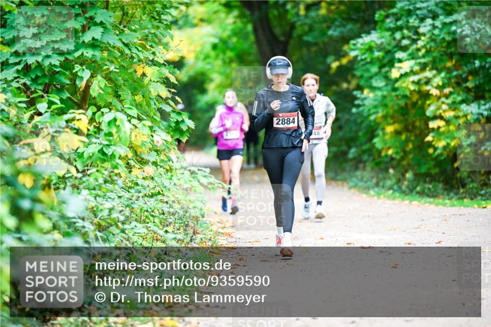 12.10.2025 - Bramfelder Halbmarathon 2025 Dr. Thomas Lammeyer http://msf.ph/oto/9359590 12.10.2025 11:08:46 Laufen 2884, 487 meine-sportfotos.de