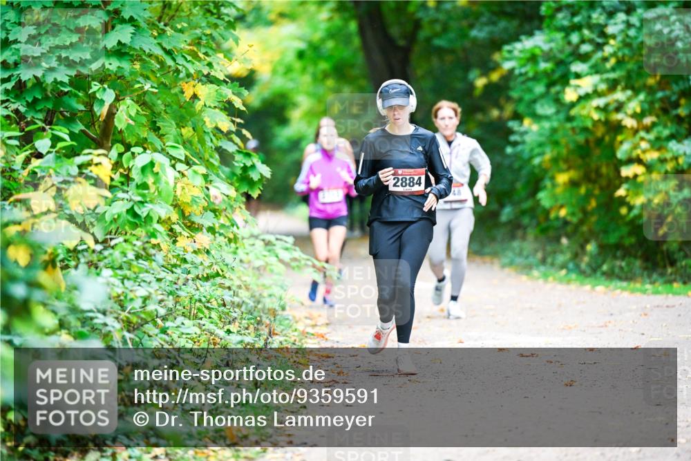 12.10.2025 - Bramfelder Halbmarathon 2025 Dr. Thomas Lammeyer http://msf.ph/oto/9359591 12.10.2025 11:08:46 Laufen 2884 meine-sportfotos.de
