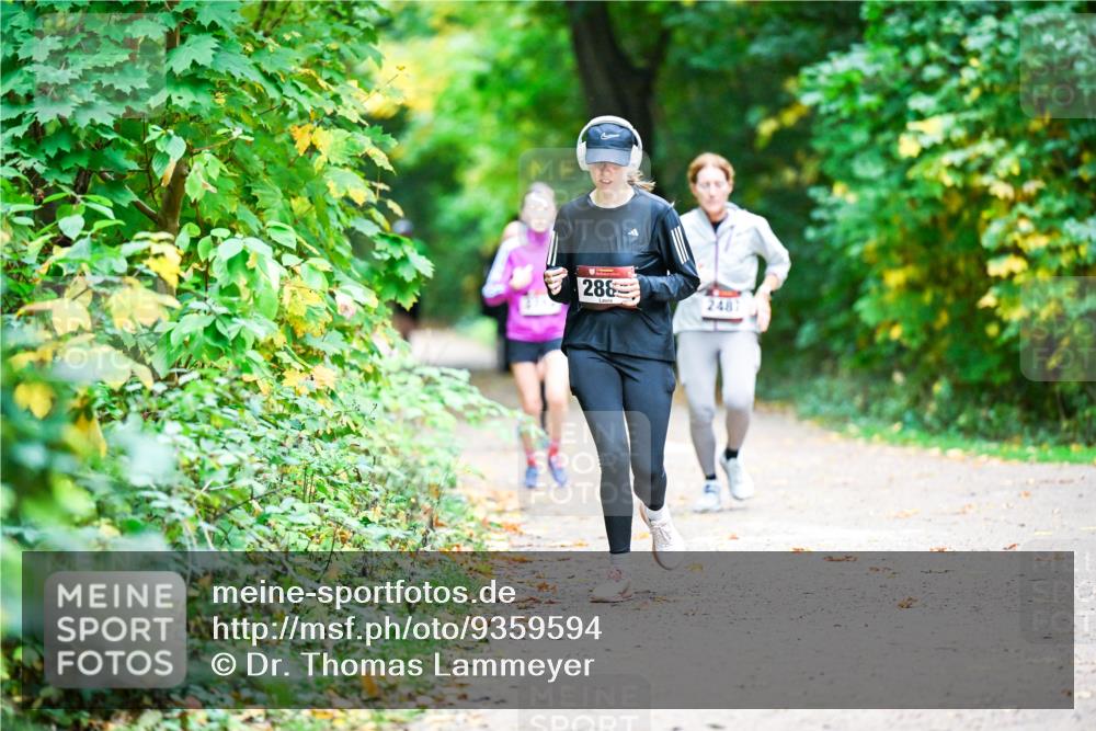 12.10.2025 - Bramfelder Halbmarathon 2025 Dr. Thomas Lammeyer http://msf.ph/oto/9359594 12.10.2025 11:08:46 Laufen 288, 2487 meine-sportfotos.de