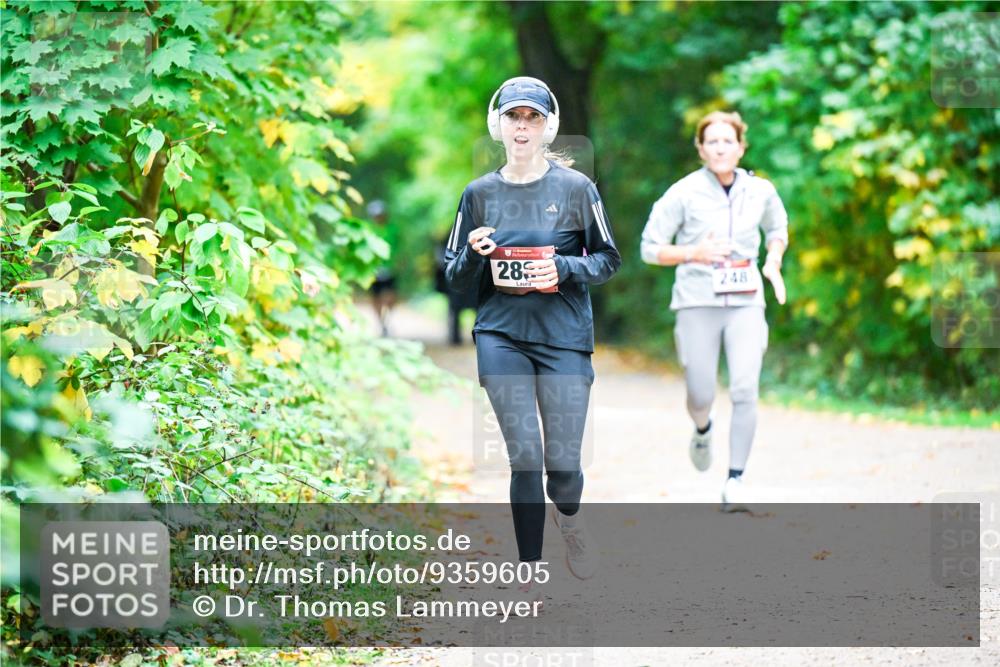 12.10.2025 - Bramfelder Halbmarathon 2025 Dr. Thomas Lammeyer http://msf.ph/oto/9359605 12.10.2025 11:08:48 Laufen 285, 248 meine-sportfotos.de