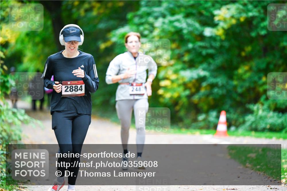 12.10.2025 - Bramfelder Halbmarathon 2025 Dr. Thomas Lammeyer http://msf.ph/oto/9359608 12.10.2025 11:08:49 Laufen 34, 2884 meine-sportfotos.de