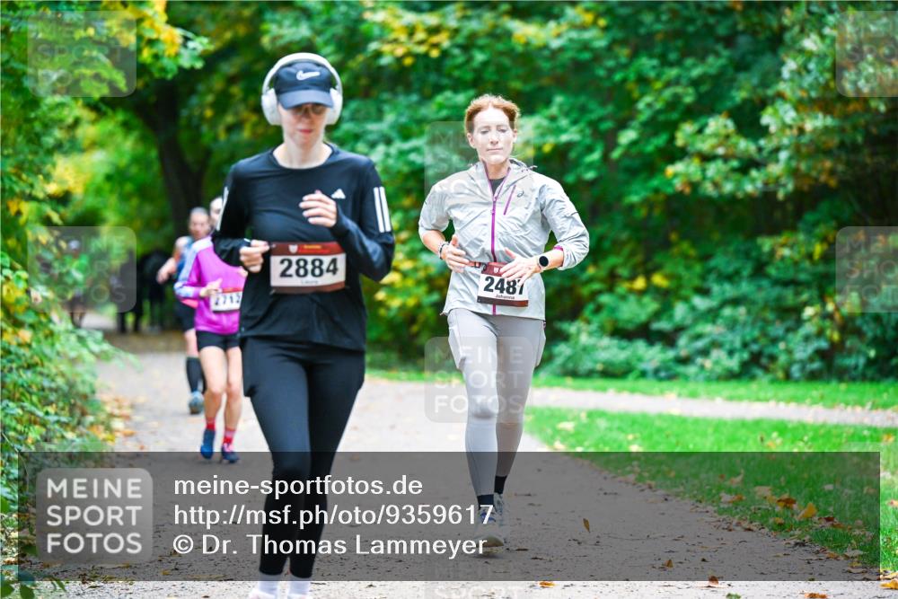 12.10.2025 - Bramfelder Halbmarathon 2025 Dr. Thomas Lammeyer http://msf.ph/oto/9359617 12.10.2025 11:08:51 Laufen 2884, 2487 meine-sportfotos.de