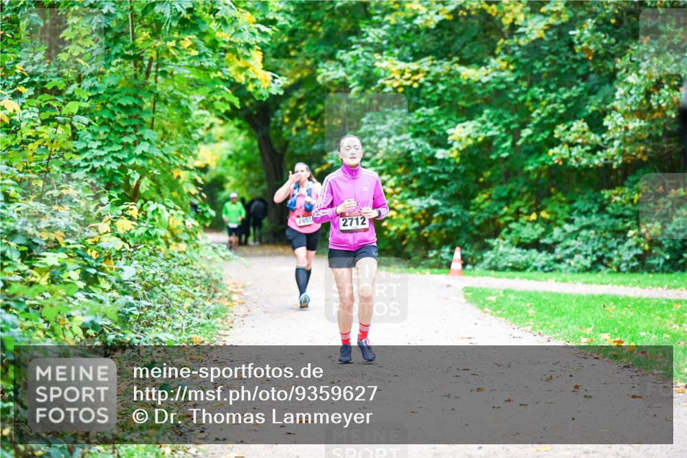 12.10.2025 - Bramfelder Halbmarathon 2025 Dr. Thomas Lammeyer http://msf.ph/oto/9359627 12.10.2025 11:08:53 Laufen 2855, 2712 meine-sportfotos.de