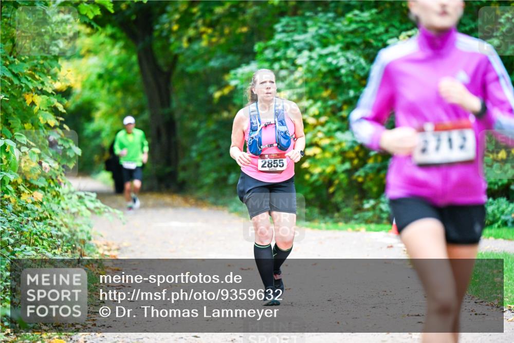 12.10.2025 - Bramfelder Halbmarathon 2025 Dr. Thomas Lammeyer http://msf.ph/oto/9359632 12.10.2025 11:08:55 Laufen 712, 2855 meine-sportfotos.de