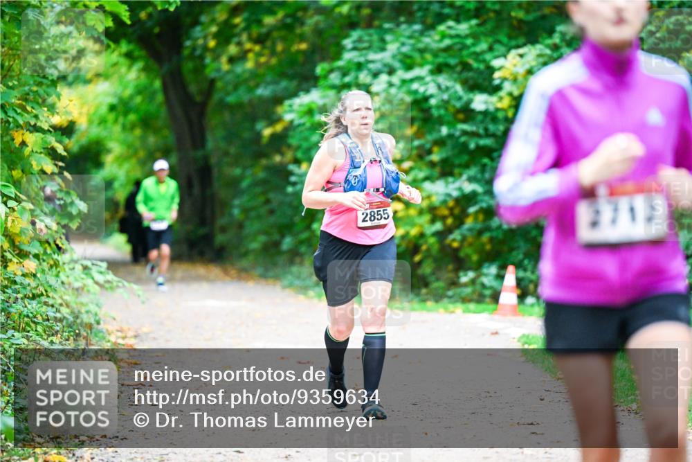 12.10.2025 - Bramfelder Halbmarathon 2025 Dr. Thomas Lammeyer http://msf.ph/oto/9359634 12.10.2025 11:08:55 Laufen 2855, 2713 meine-sportfotos.de