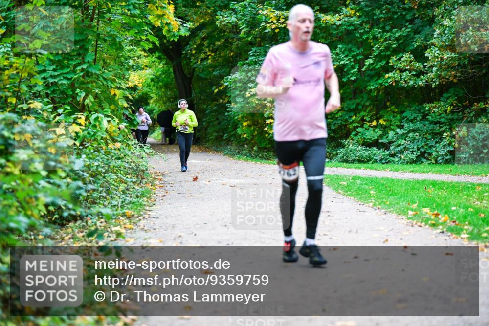 12.10.2025 - Bramfelder Halbmarathon 2025 Dr. Thomas Lammeyer http://msf.ph/oto/9359759 12.10.2025 11:09:23 Laufen 2386, 34 meine-sportfotos.de