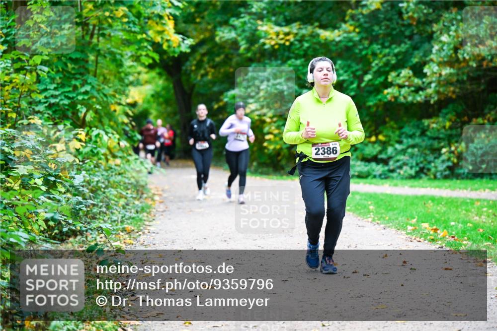 12.10.2025 - Bramfelder Halbmarathon 2025 Dr. Thomas Lammeyer http://msf.ph/oto/9359796 12.10.2025 11:09:32 Laufen 88, 2386 meine-sportfotos.de