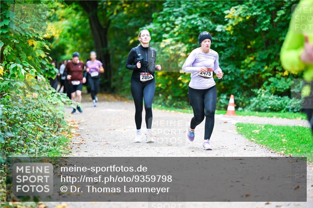 12.10.2025 - Bramfelder Halbmarathon 2025 Dr. Thomas Lammeyer http://msf.ph/oto/9359798 12.10.2025 11:09:34 Laufen 2804, 2475 meine-sportfotos.de