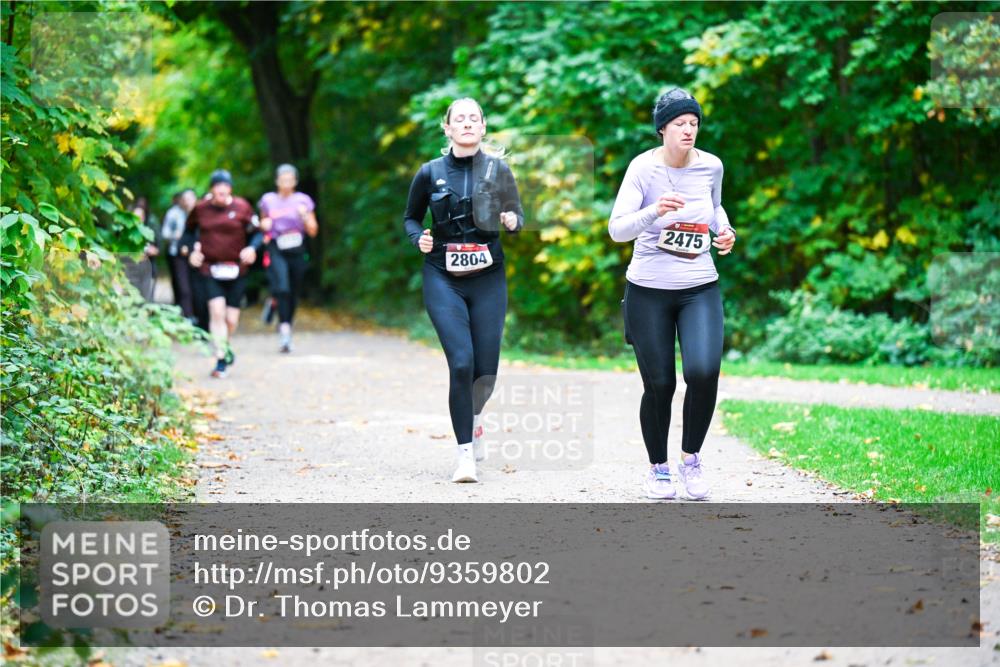 12.10.2025 - Bramfelder Halbmarathon 2025 Dr. Thomas Lammeyer http://msf.ph/oto/9359802 12.10.2025 11:09:34 Laufen 2804, 2475 meine-sportfotos.de