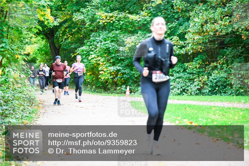 12.10.2025 - Bramfelder Halbmarathon 2025 Dr. Thomas Lammeyer http://msf.ph/oto/9359823 12.10.2025 11:09:38 Laufen 2244, 2859, 2229, 2459, 2800 meine-sportfotos.de