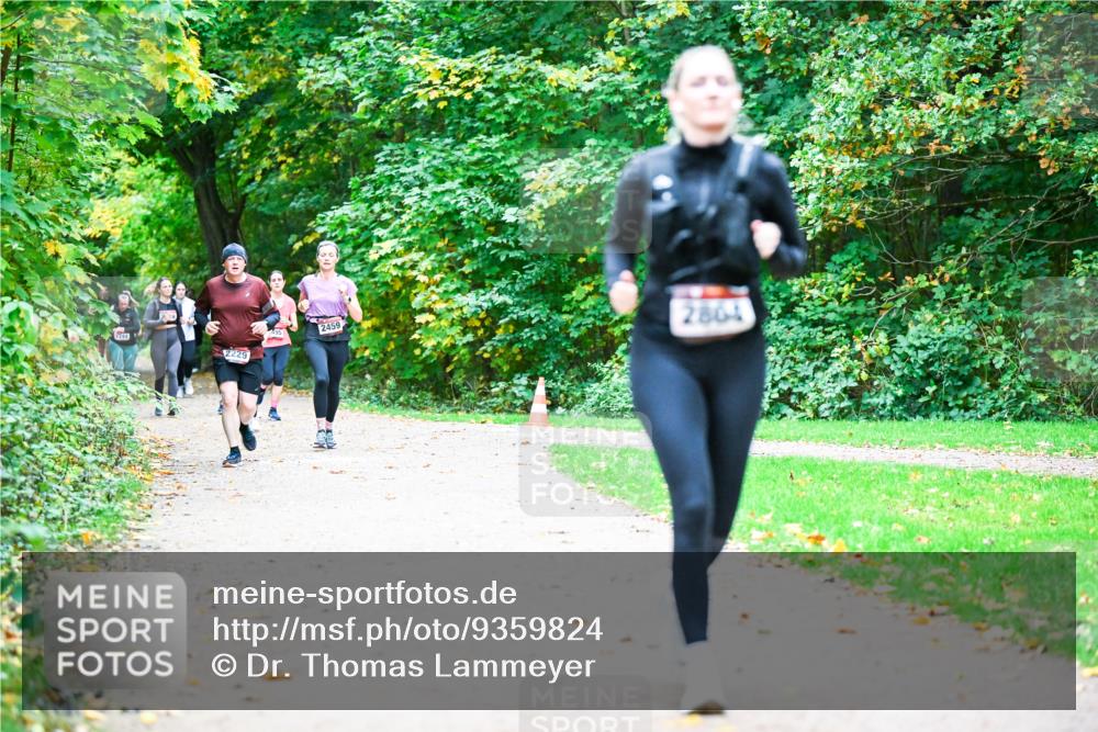12.10.2025 - Bramfelder Halbmarathon 2025 Dr. Thomas Lammeyer http://msf.ph/oto/9359824 12.10.2025 11:09:39 Laufen 244, 2229, 2459, 2804 meine-sportfotos.de