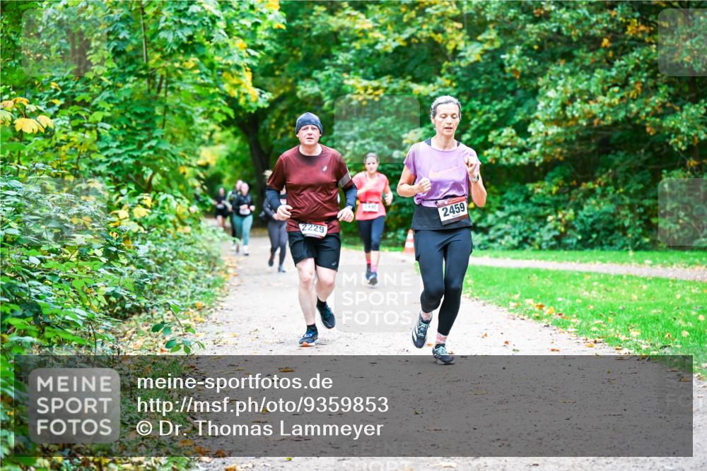 12.10.2025 - Bramfelder Halbmarathon 2025 Dr. Thomas Lammeyer http://msf.ph/oto/9359853 12.10.2025 11:09:44 Laufen 2229, 2459 meine-sportfotos.de