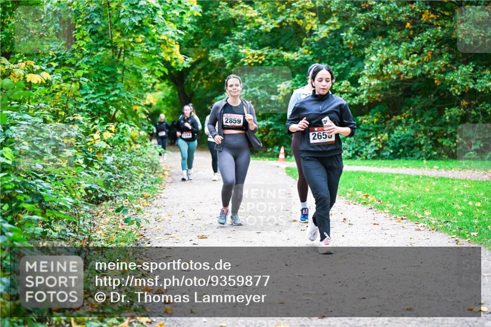 12.10.2025 - Bramfelder Halbmarathon 2025 Dr. Thomas Lammeyer http://msf.ph/oto/9359877 12.10.2025 11:09:50 Laufen 2244, 2859, 265 meine-sportfotos.de