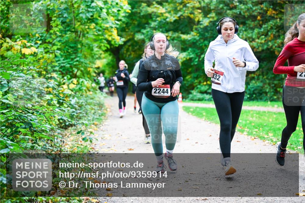 12.10.2025 - Bramfelder Halbmarathon 2025 Dr. Thomas Lammeyer http://msf.ph/oto/9359914 12.10.2025 11:09:56 Laufen 2244, 332, 27 meine-sportfotos.de
