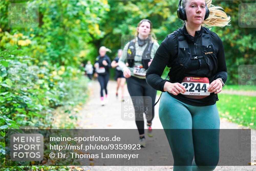 12.10.2025 - Bramfelder Halbmarathon 2025 Dr. Thomas Lammeyer http://msf.ph/oto/9359923 12.10.2025 11:09:57 Laufen 280, 2244 meine-sportfotos.de