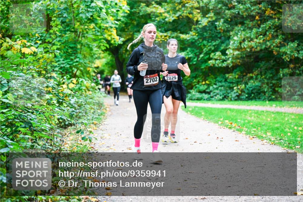 12.10.2025 - Bramfelder Halbmarathon 2025 Dr. Thomas Lammeyer http://msf.ph/oto/9359941 12.10.2025 11:10:01 Laufen 2702, 2825 meine-sportfotos.de