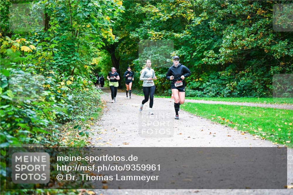 12.10.2025 - Bramfelder Halbmarathon 2025 Dr. Thomas Lammeyer http://msf.ph/oto/9359961 12.10.2025 11:10:06 Laufen 2300, 2438, 2897 meine-sportfotos.de