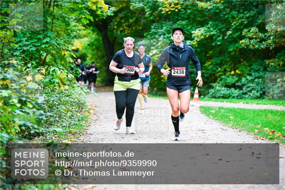 12.10.2025 - Bramfelder Halbmarathon 2025 Dr. Thomas Lammeyer http://msf.ph/oto/9359990 12.10.2025 11:10:11 Laufen 300, 832, 2438 meine-sportfotos.de