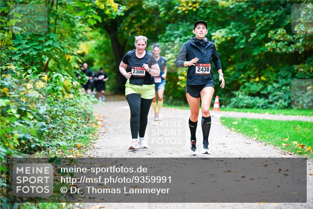 12.10.2025 - Bramfelder Halbmarathon 2025 Dr. Thomas Lammeyer http://msf.ph/oto/9359991 12.10.2025 11:10:12 Laufen 2300, 2438 meine-sportfotos.de