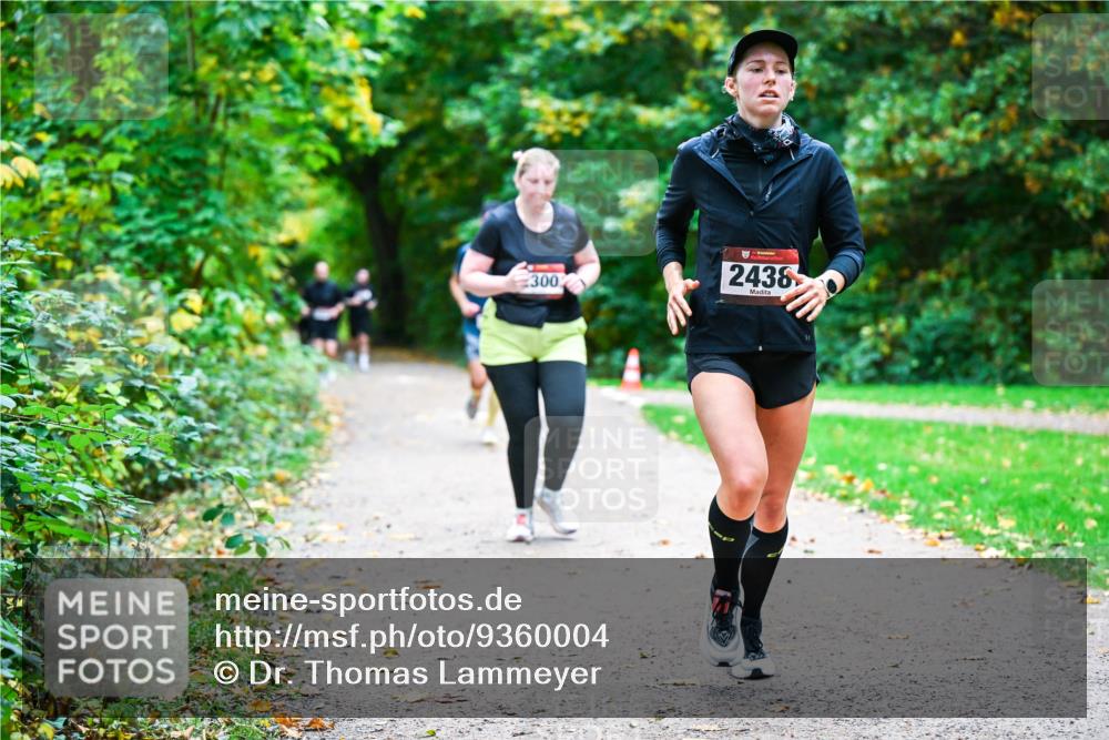 12.10.2025 - Bramfelder Halbmarathon 2025 Dr. Thomas Lammeyer http://msf.ph/oto/9360004 12.10.2025 11:10:13 Laufen 300, 2438 meine-sportfotos.de