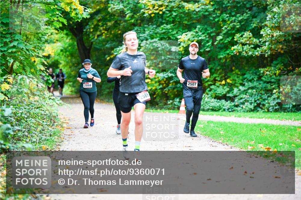 12.10.2025 - Bramfelder Halbmarathon 2025 Dr. Thomas Lammeyer http://msf.ph/oto/9360071 12.10.2025 11:10:29 Laufen 2868, 2589, 2507 meine-sportfotos.de