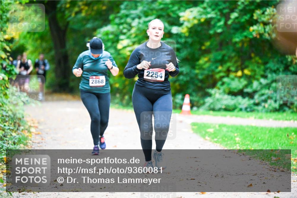 12.10.2025 - Bramfelder Halbmarathon 2025 Dr. Thomas Lammeyer http://msf.ph/oto/9360081 12.10.2025 11:10:32 Laufen 2868, 2254 meine-sportfotos.de
