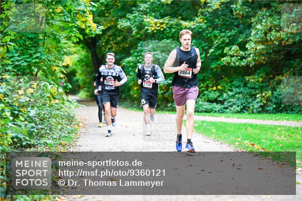 12.10.2025 - Bramfelder Halbmarathon 2025 Dr. Thomas Lammeyer http://msf.ph/oto/9360121 12.10.2025 11:10:43 Laufen 2864 meine-sportfotos.de
