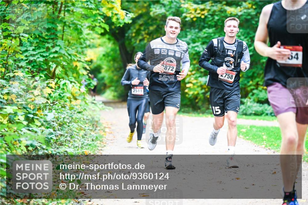 12.10.2025 - Bramfelder Halbmarathon 2025 Dr. Thomas Lammeyer http://msf.ph/oto/9360124 12.10.2025 11:10:44 Laufen 2511, 872, 15, 2758, 64 meine-sportfotos.de