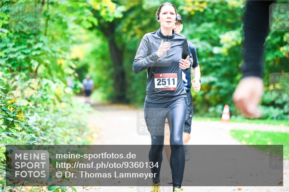 12.10.2025 - Bramfelder Halbmarathon 2025 Dr. Thomas Lammeyer http://msf.ph/oto/9360134 12.10.2025 11:10:47 Laufen 34, 2511 meine-sportfotos.de