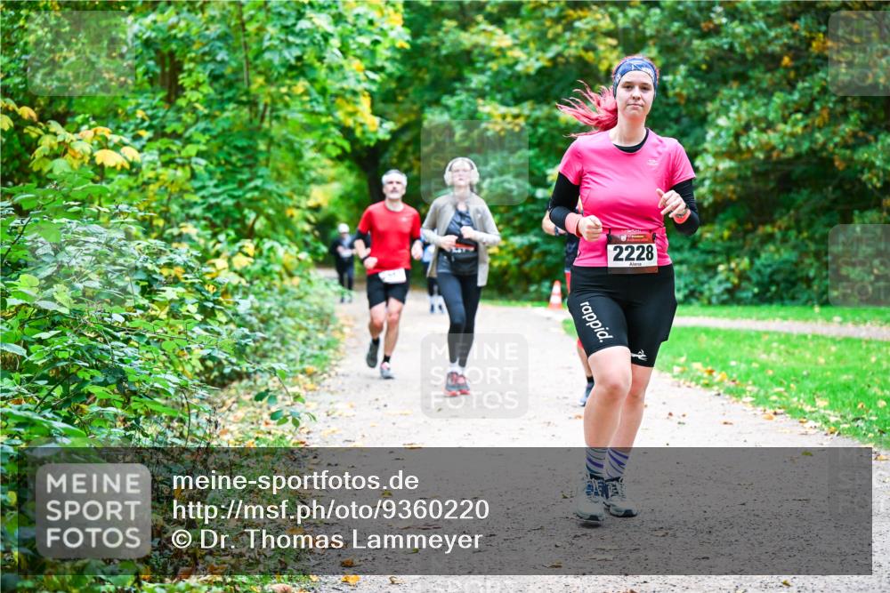 12.10.2025 - Bramfelder Halbmarathon 2025 Dr. Thomas Lammeyer http://msf.ph/oto/9360220 12.10.2025 11:11:14 Laufen 2228 meine-sportfotos.de