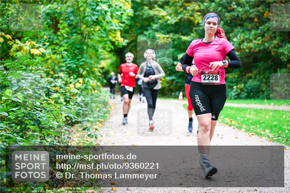 12.10.2025 - Bramfelder Halbmarathon 2025 Dr. Thomas Lammeyer http://msf.ph/oto/9360221 12.10.2025 11:11:14 Laufen 2228 meine-sportfotos.de