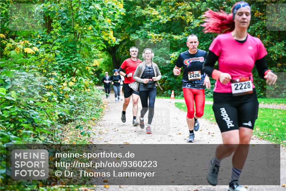 12.10.2025 - Bramfelder Halbmarathon 2025 Dr. Thomas Lammeyer http://msf.ph/oto/9360223 12.10.2025 11:11:14 Laufen 2426, 2228 meine-sportfotos.de