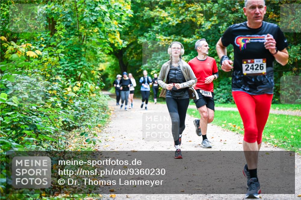 12.10.2025 - Bramfelder Halbmarathon 2025 Dr. Thomas Lammeyer http://msf.ph/oto/9360230 12.10.2025 11:11:15 Laufen 2987, 2426 meine-sportfotos.de