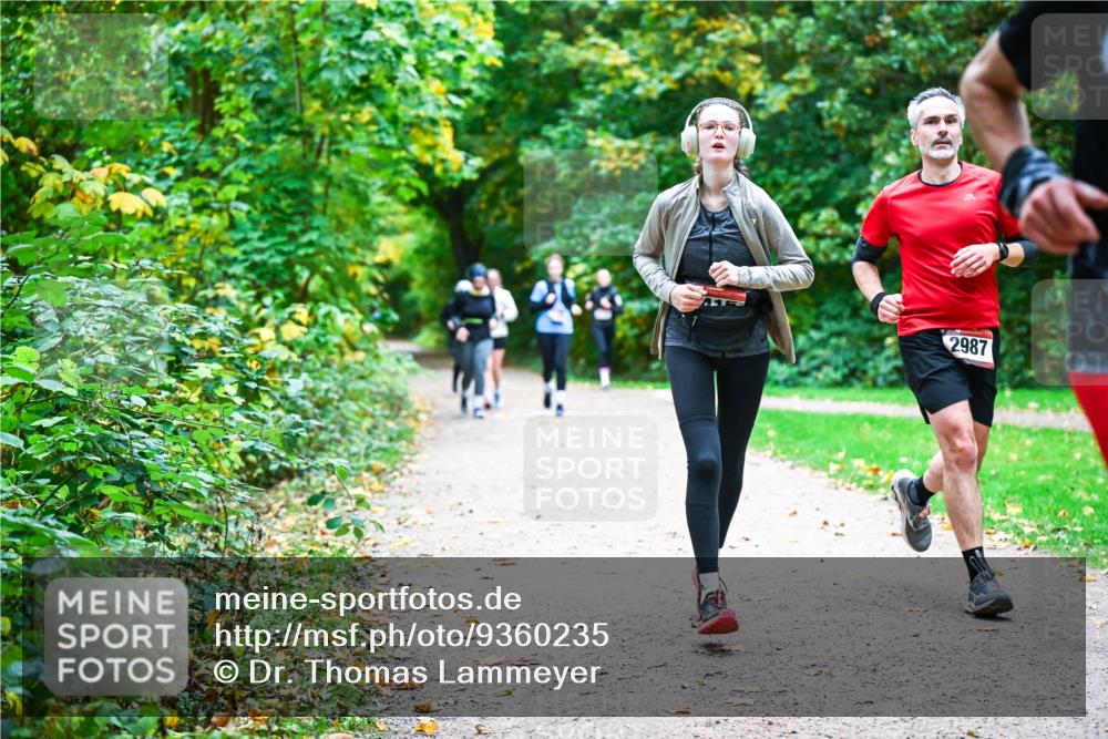 12.10.2025 - Bramfelder Halbmarathon 2025 Dr. Thomas Lammeyer http://msf.ph/oto/9360235 12.10.2025 11:11:16 Laufen 2987 meine-sportfotos.de