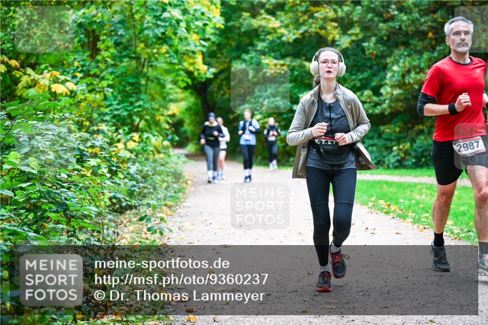 12.10.2025 - Bramfelder Halbmarathon 2025 Dr. Thomas Lammeyer http://msf.ph/oto/9360237 12.10.2025 11:11:16 Laufen 2987 meine-sportfotos.de
