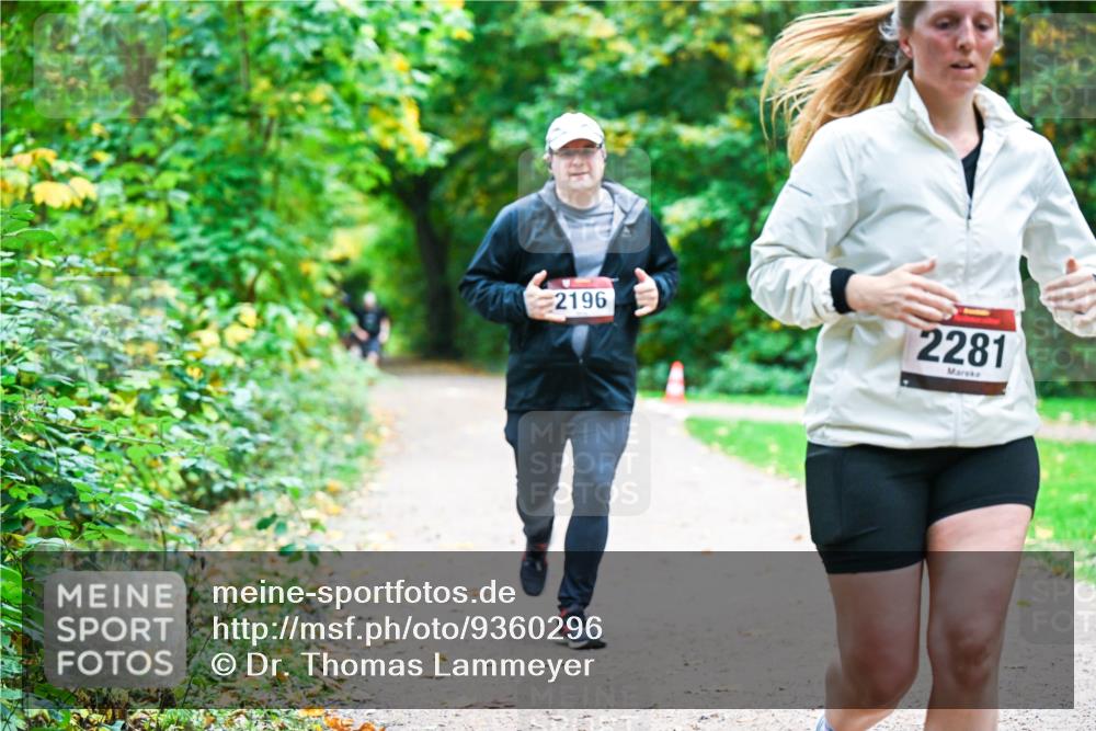 12.10.2025 - Bramfelder Halbmarathon 2025 Dr. Thomas Lammeyer http://msf.ph/oto/9360296 12.10.2025 11:11:26 Laufen 2196, 2281 meine-sportfotos.de