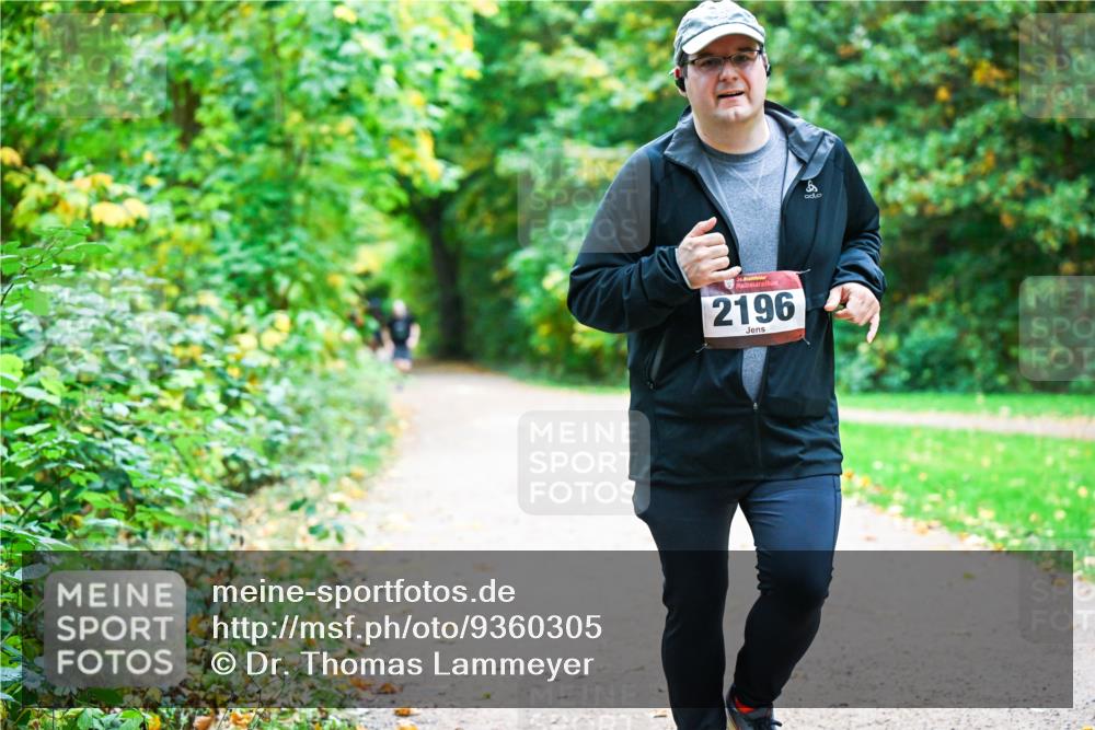 12.10.2025 - Bramfelder Halbmarathon 2025 Dr. Thomas Lammeyer http://msf.ph/oto/9360305 12.10.2025 11:11:27 Laufen 34, 2196 meine-sportfotos.de