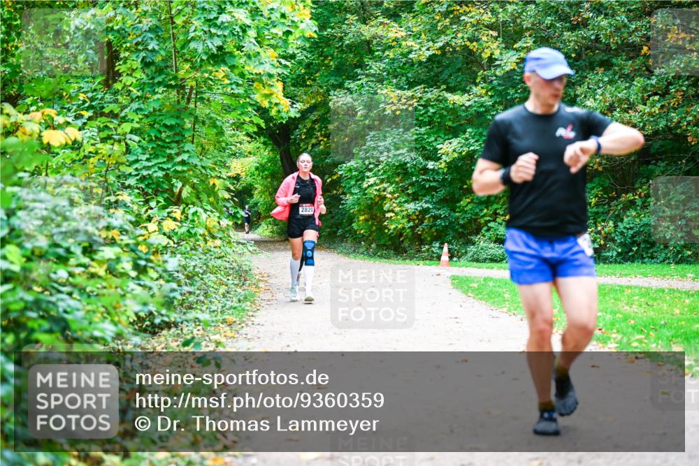 12.10.2025 - Bramfelder Halbmarathon 2025 Dr. Thomas Lammeyer http://msf.ph/oto/9360359 12.10.2025 11:11:46 Laufen 2820 meine-sportfotos.de