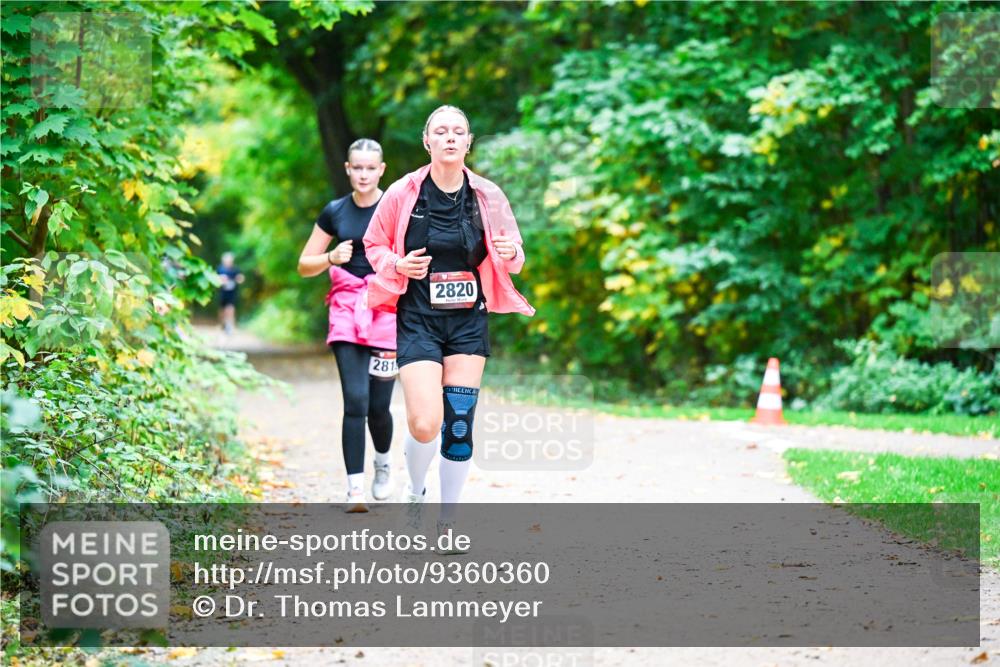 12.10.2025 - Bramfelder Halbmarathon 2025 Dr. Thomas Lammeyer http://msf.ph/oto/9360360 12.10.2025 11:11:47 Laufen 2820, 281 meine-sportfotos.de