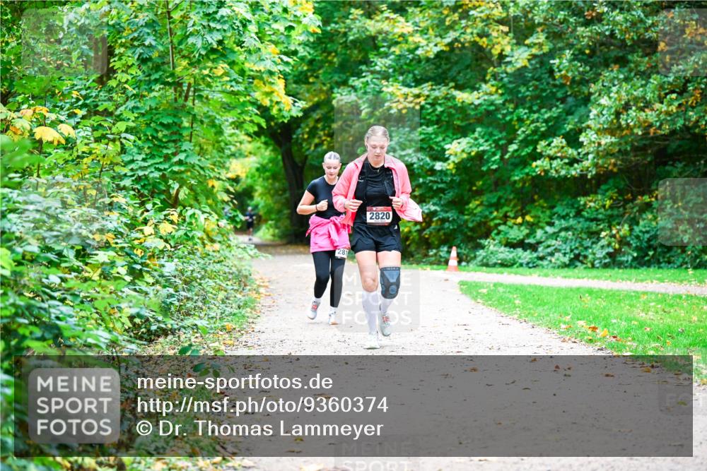 12.10.2025 - Bramfelder Halbmarathon 2025 Dr. Thomas Lammeyer http://msf.ph/oto/9360374 12.10.2025 11:11:48 Laufen 281, 2820 meine-sportfotos.de