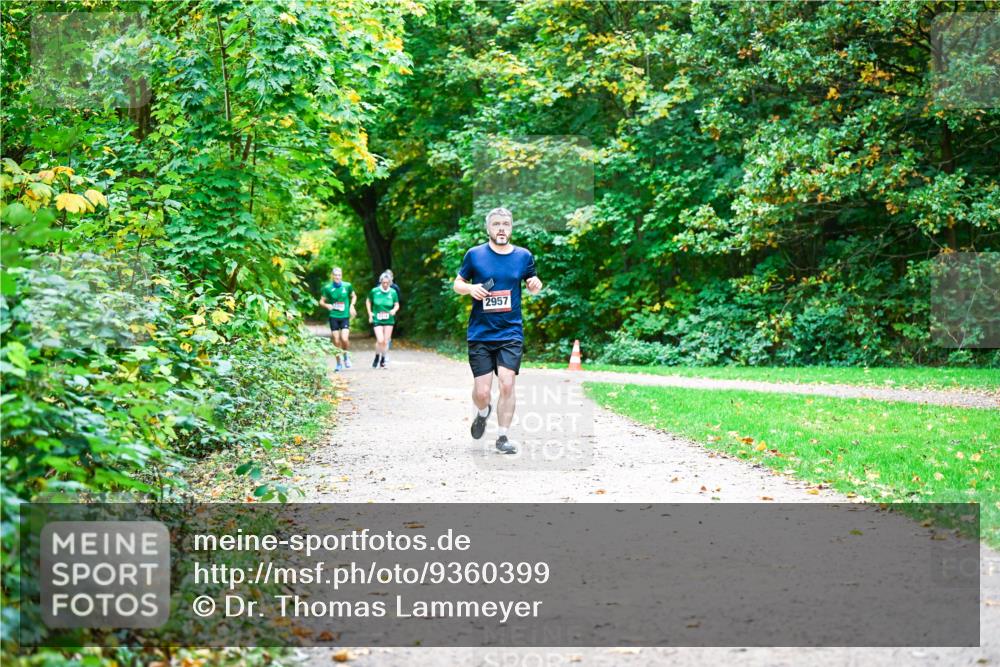 12.10.2025 - Bramfelder Halbmarathon 2025 Dr. Thomas Lammeyer http://msf.ph/oto/9360399 12.10.2025 11:12:12 Laufen 2957 meine-sportfotos.de