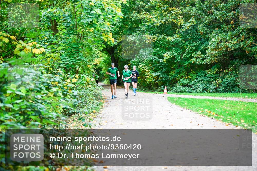 12.10.2025 - Bramfelder Halbmarathon 2025 Dr. Thomas Lammeyer http://msf.ph/oto/9360420 12.10.2025 11:12:16 Laufen 2355, 231, 2809 meine-sportfotos.de