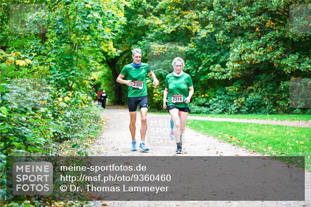 12.10.2025 - Bramfelder Halbmarathon 2025 Dr. Thomas Lammeyer http://msf.ph/oto/9360460 12.10.2025 11:12:24 Laufen 2355, 2318 meine-sportfotos.de