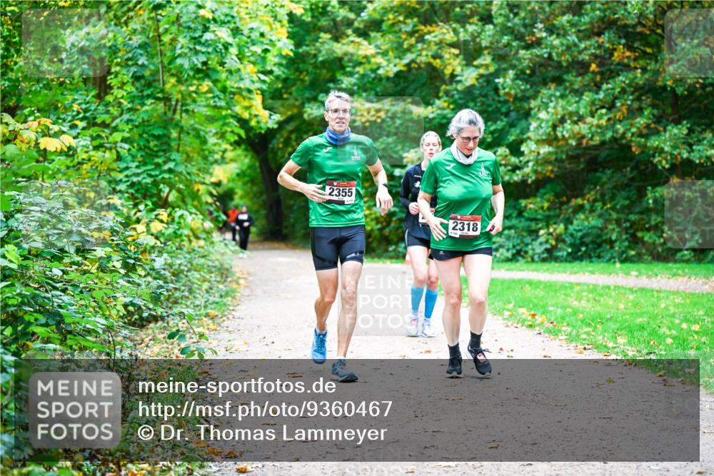 12.10.2025 - Bramfelder Halbmarathon 2025 Dr. Thomas Lammeyer http://msf.ph/oto/9360467 12.10.2025 11:12:24 Laufen 2355, 2318 meine-sportfotos.de