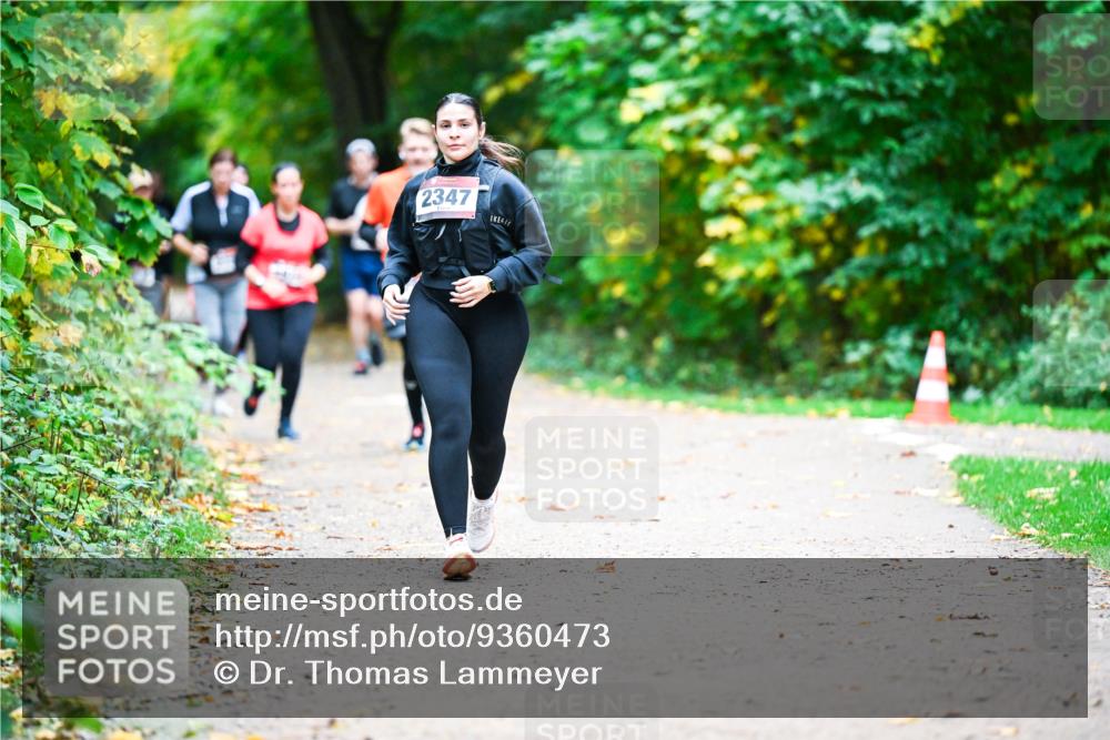 12.10.2025 - Bramfelder Halbmarathon 2025 Dr. Thomas Lammeyer http://msf.ph/oto/9360473 12.10.2025 11:12:34 Laufen 2347 meine-sportfotos.de